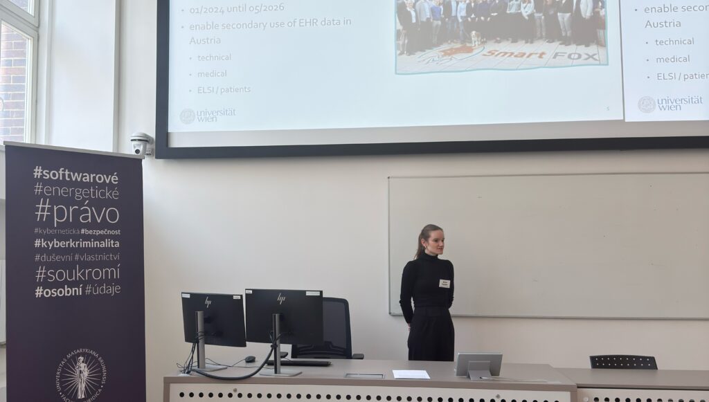 Anna Tauber präsentiert Smart Fox bei Cyberspace 2025 Event in Brno